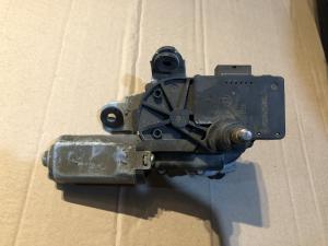 Chevrolet Captiva C100 Моторчик заднего стеклоочистителя