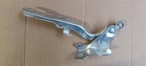 Chevrolet Cruze 2009- Петля капота LH