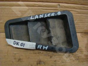 Lancer CSClassic 03-06 Решетка вентиляционная
