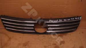 VW Passat [B5] 96-00 Решетка радиатора
