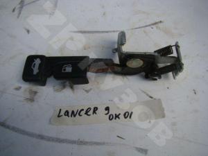 Lancer CSClassic 03-06 кнопка открывания капота
