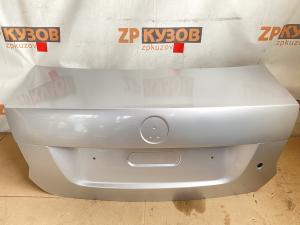 VW Polo Sed RUS 2010-2020 Крышка багажника с отверстием под ключ