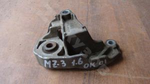 MZ 3BL 09- Кронштейн двигателя задний
