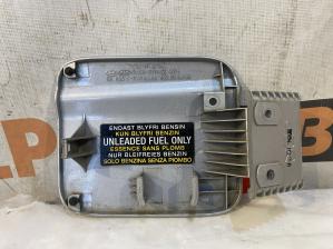 Kia Cerato 2004-2008 Лючок бензобака 