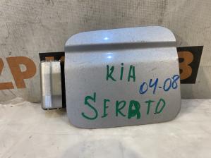 Kia Cerato 2004-2008 Лючок бензобака 