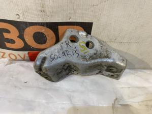 Hyundai Solaris 2010-2016 Кронштейн Перед крыло к кузову RH