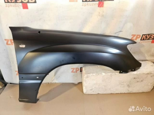 LC 100 98-07 Крылья передние Правая
