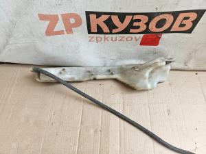 Honda CR-V 02-06 Бачок омывателя