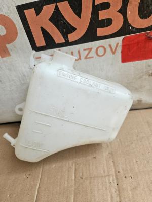 Grand Vitara 2006- Система омывания Бачок омывателя
