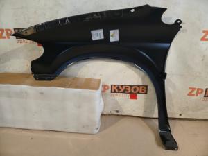 Chrysler VoyagerCaravan RG 01-07 Крыло переднее RH