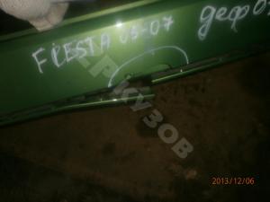Fiesta 01-07 бампер задний
