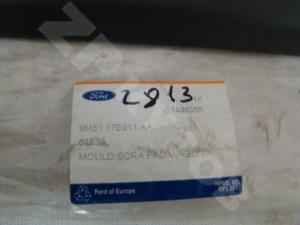 Focus II молдинг бампера 05-08 задний центральный
