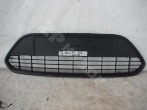Ford Focus II Центральная решетка 2008-2011