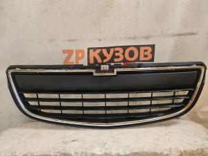 Chevrolet Captiva C140 Решетка радиатора