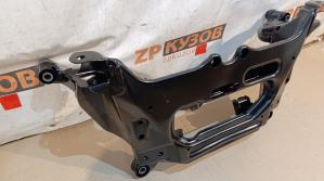 Nissan X-Trail T30 01-06 Балка подмоторная