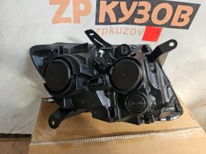 Nissan Terrano  (D 10) 2014- Оптика Фары Левая