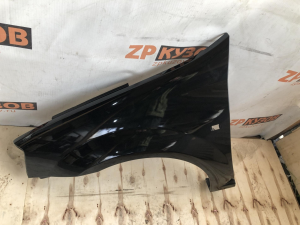 Lada Largus 2012- Крыло переднее левое