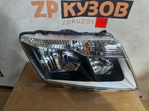 Nissan Terrano  (D 10) 2014- Оптика Фары Правая