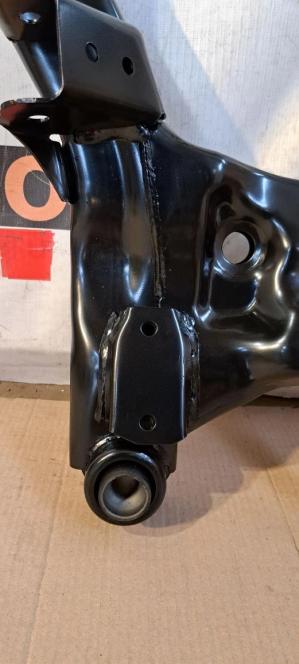 Hyundai Elantra 06-11 балка подмоторная