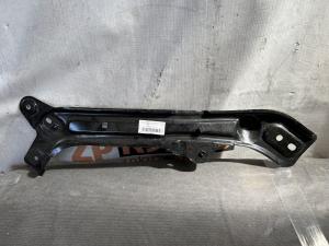 Exeed TXL (M32T) 2020> Кронштейн фары 