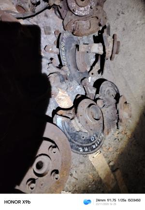 Renault Duster 2012- Кулак поворотный Прав.