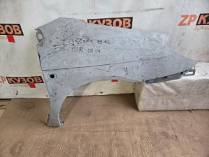 Renault Scenic 99-09 Крыло переднее RH